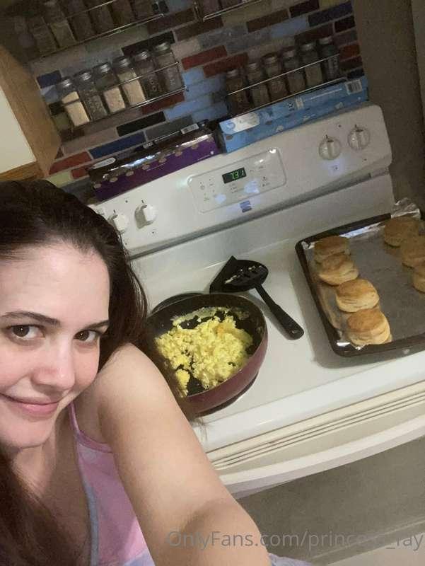 Come eat breakfast with me! Check in tonight for a video to ..