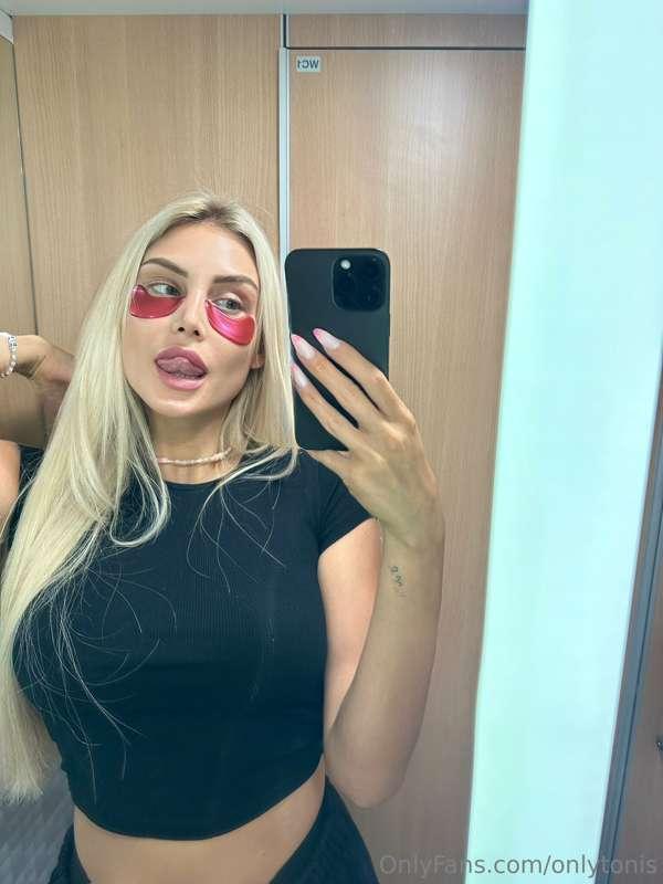 😋🥰
