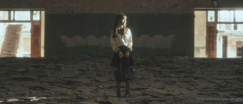 《废墟JK》part1：解锁两章才能以获得全部图片喔
《JK in Wasteland》part1: You need ..