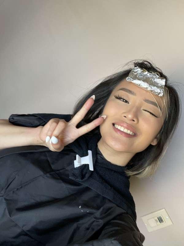 i look funny 😂 but to a new hairdo 💗