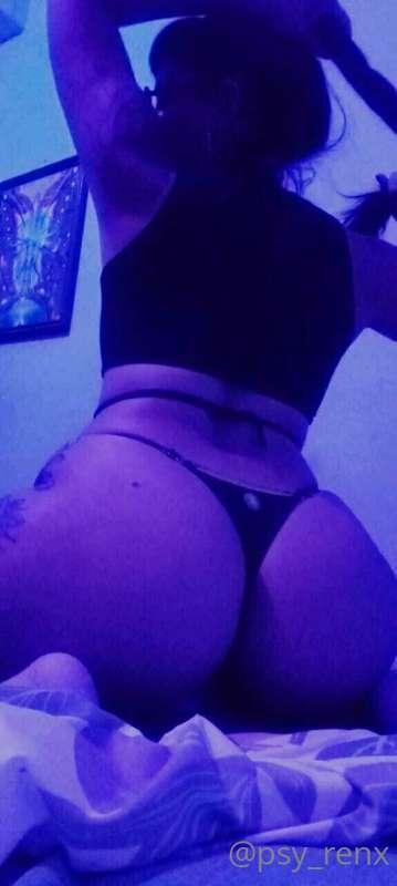 I'm looking for faces. 😈 Who is available?