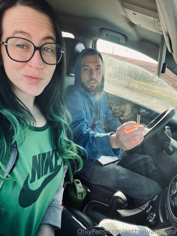 Good morning everyone! We are so close to the weekend!! 💚