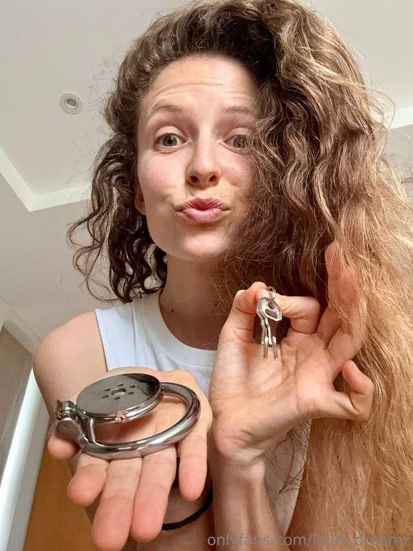 Got the PERFECT new chastity cage for you 😋