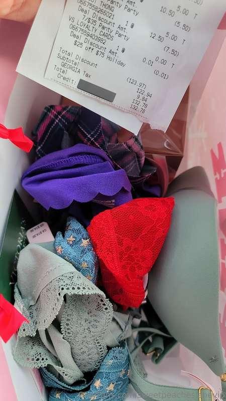 A whole bundle of new panties for you to sniff 😌