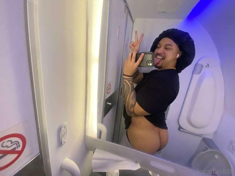 ✌🏽