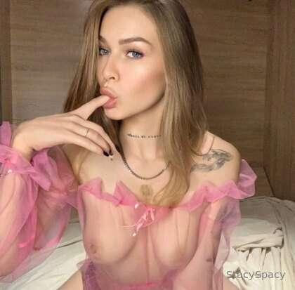 🔥FREE SUBSCRIPTION🔥

this sweetie @olivia_room will bring yo..