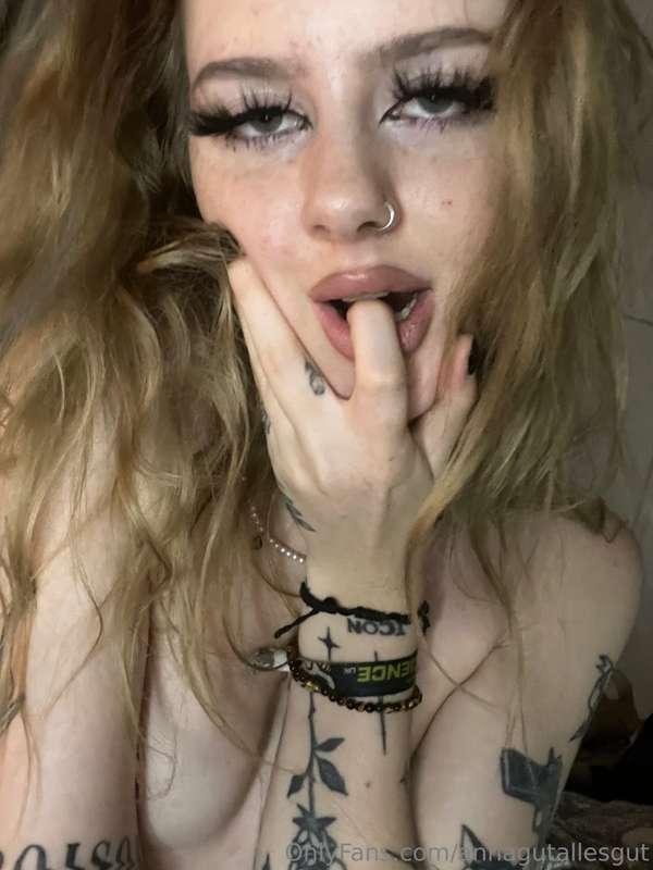 who can i do this with 🤤