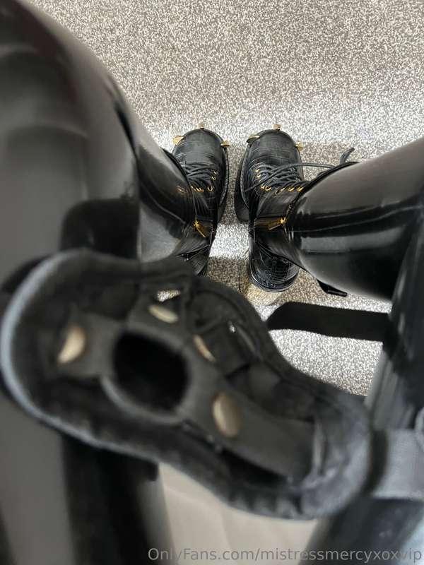 Ahhhhh so tired, stayed up doing humiliation sessions last n..