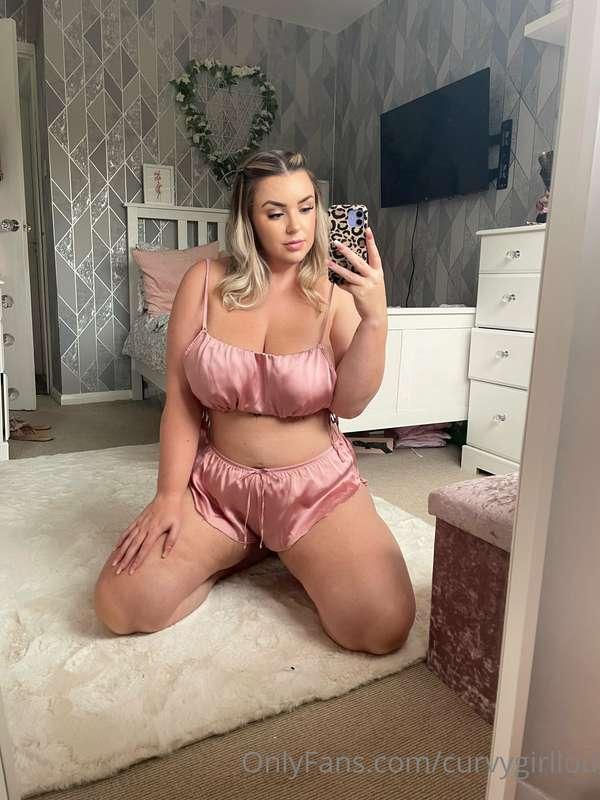 Got me on my knees for you 🥵