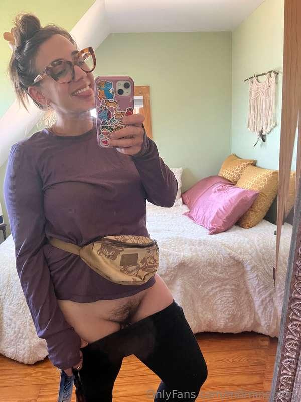*Cute Mom About To Go Grocery Shopping* FEATURING **BUSH** ✨