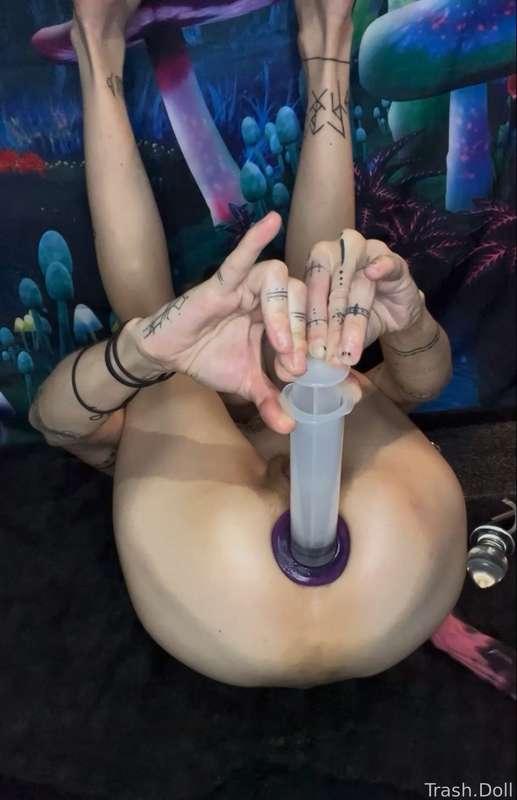 trashdoll image #0