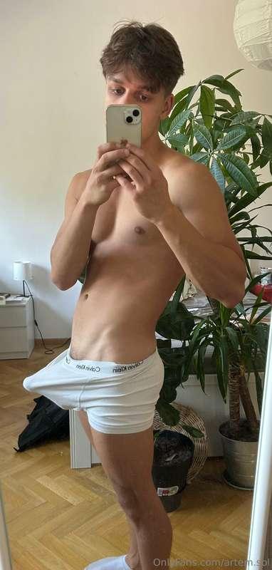 What are you looking at?😏💦
