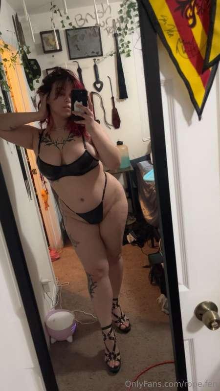 Tried the lingerie without the garter belt and I’m strugglin..