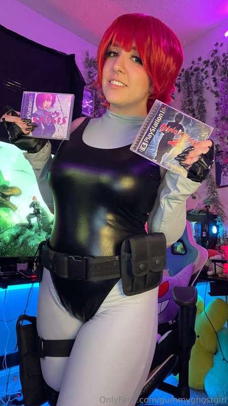 Regina from Dino Crisis cosplay! 🦕🦖 Peep my original PS1 gam..