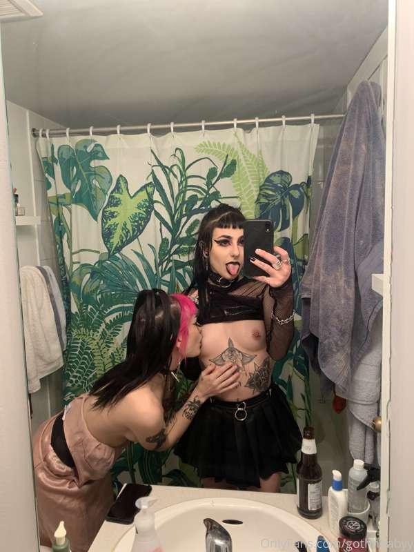 Obsessed with @damagedxdolly