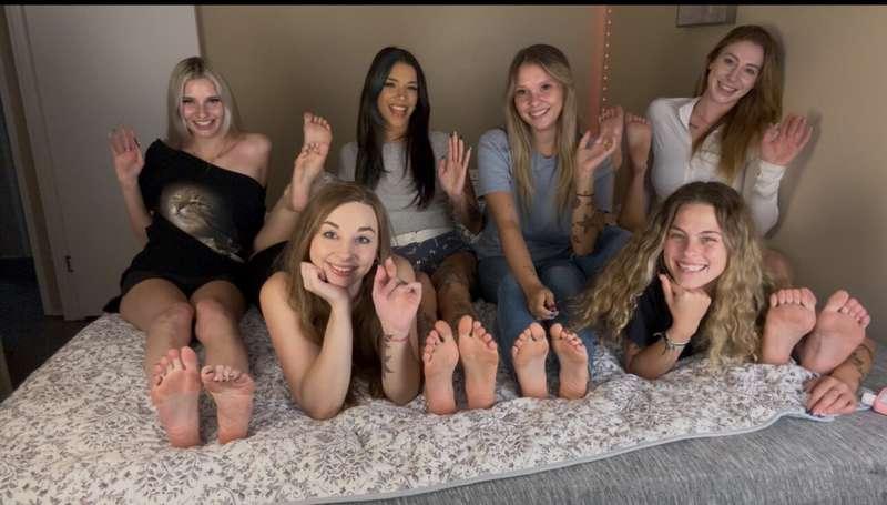 That’s right .. 🥵 , get ready for this group of 6 girls givi..
