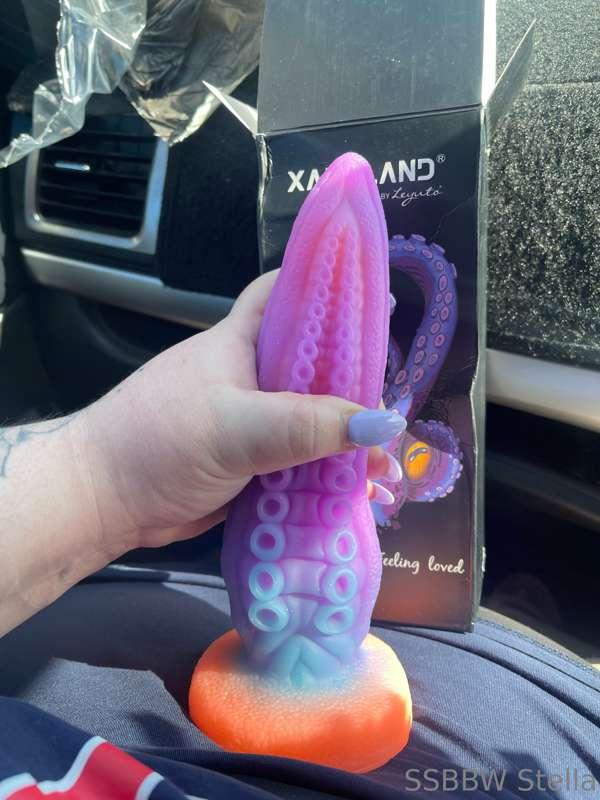 The TENTICLE definitely made me cum 🥵💦