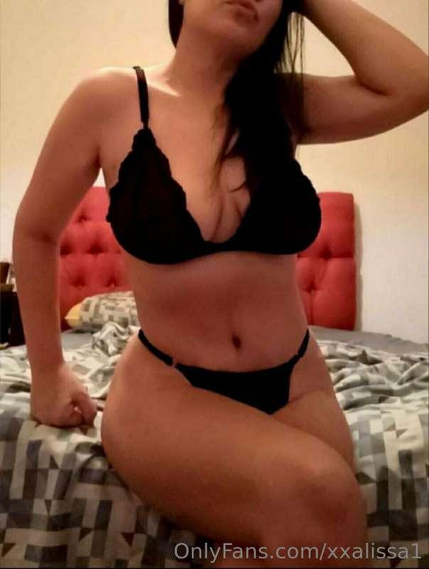 Sweet, sexy and very curious 💋 haven't you written me yet ba..