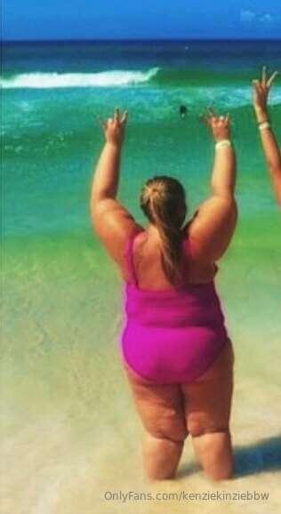 kenziekinziebbw image #1