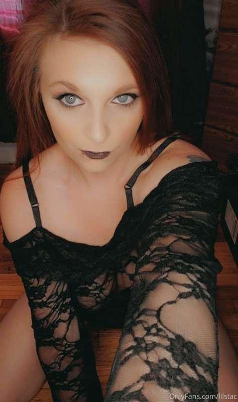 https://onlyfans.com/thatspicyvettech