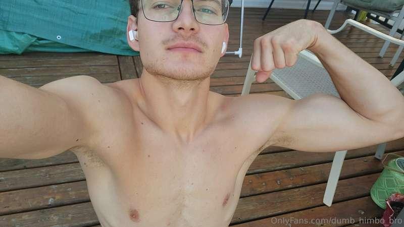 dumb_himbo_bro image #0