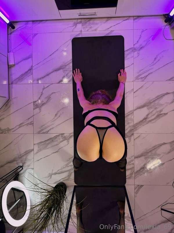 Stretching body then stretch something else 😈