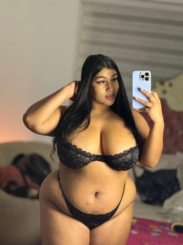 accepting boyfriend applications. DM to apply now!🙈😂