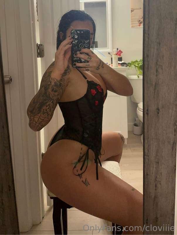I sent some PPVS of me stripping out of this. Check those me..