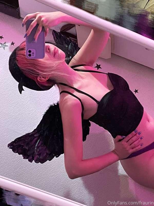 Spooky season is here! Wanna date a lil fallen angel? She is..