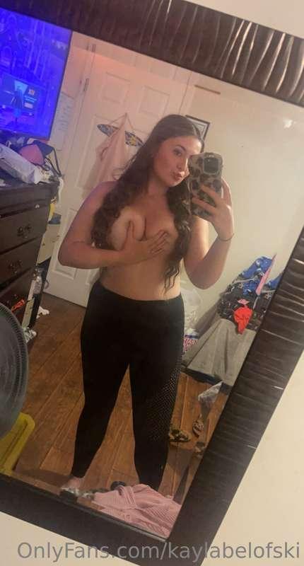 Long day yesterdayyyy.. will post more sexy content soon 😋🍑