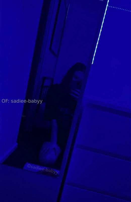 Want to unlock daily NSFW content? Over 4200 videos + photos..
