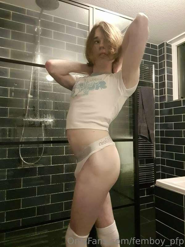 Dont you wish your partner looked like me ;3 ?