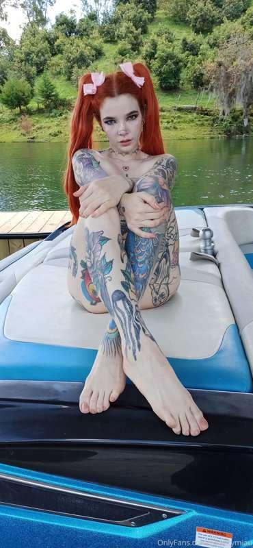 🚤