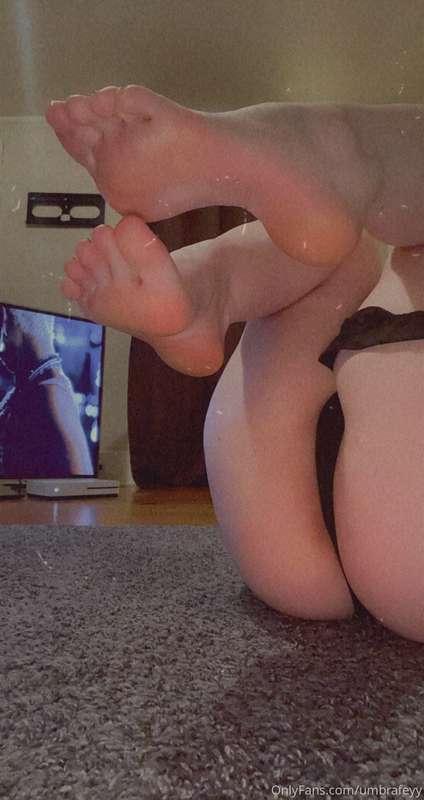 Message me if you’d like a custom or interested in my video ..