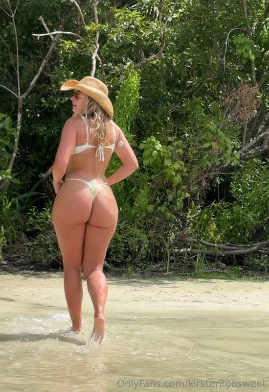 kirstentoosweet image #0