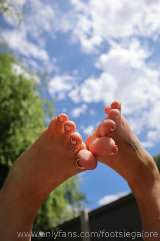 footsiegalore image #14