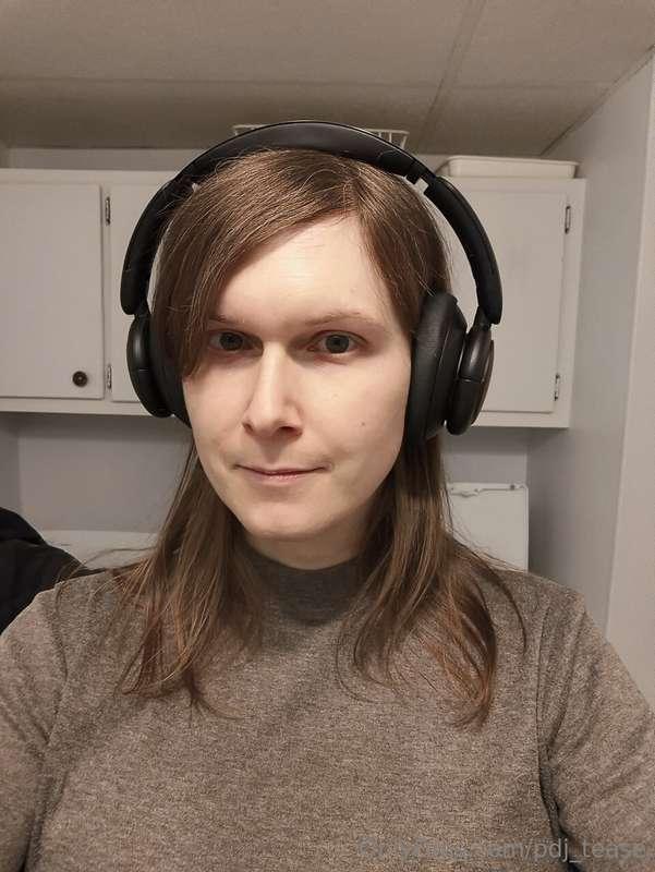 SFW gamer girl dump Sunday!