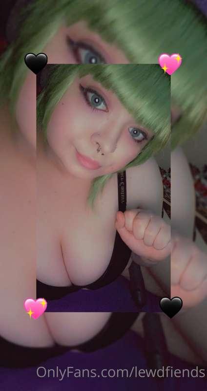 Tomboy(ish) Strap-On Set! 💕12 pics and 4 clips of me posing,..