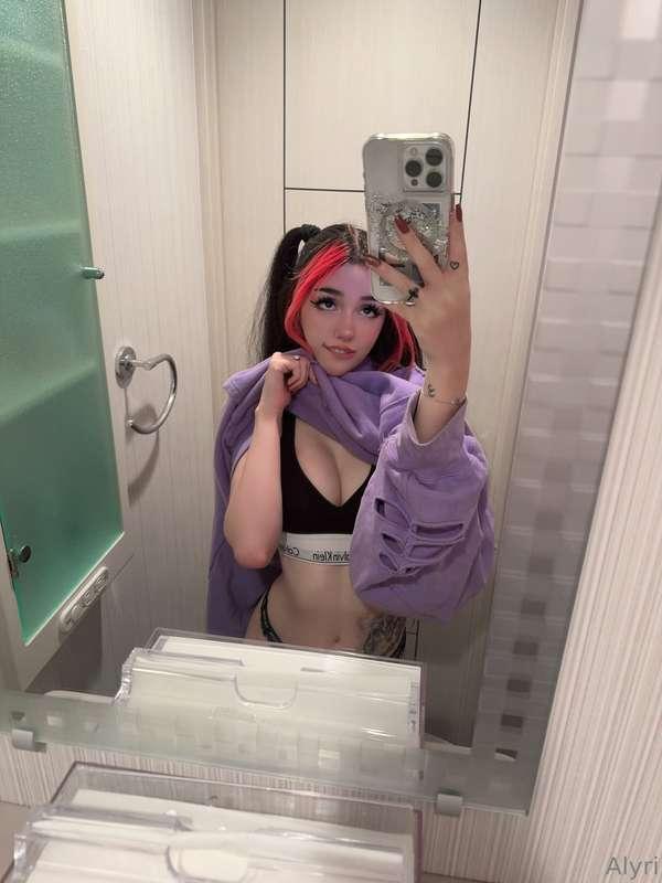 In japan 🥰 want pics of me in my airbnb??