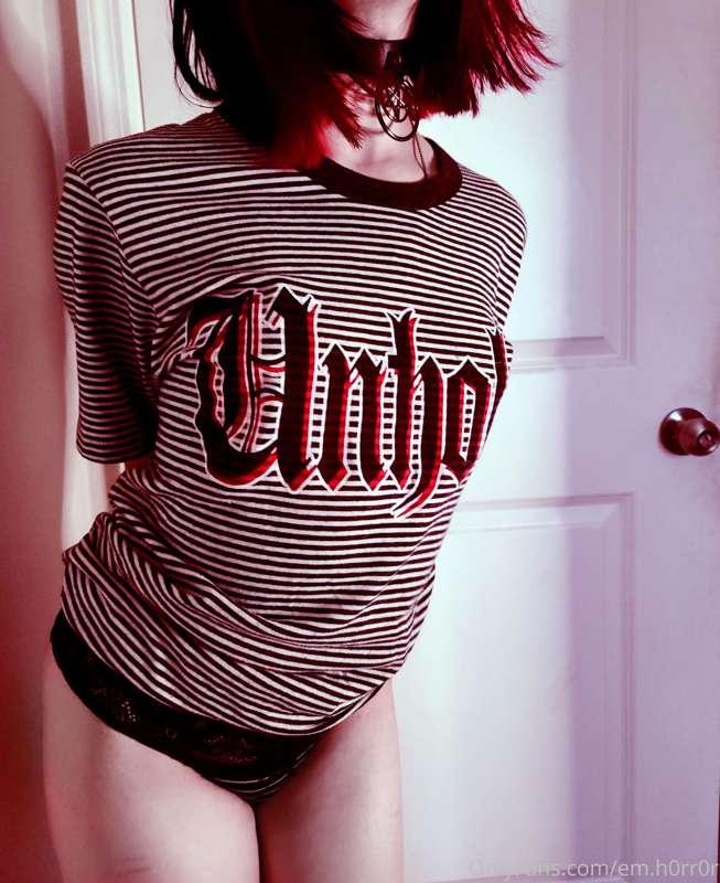 🥀𝖚𝖓𝖍𝖔𝖑𝖞 𝖇𝖆𝖇𝖞🥀