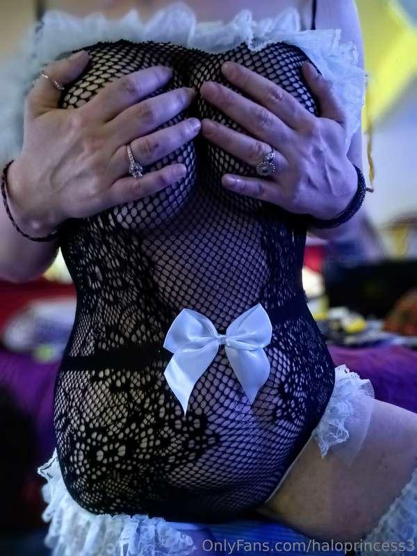 Happy Halloween! 
HURRY! My first sub to tip $20 gets all my..