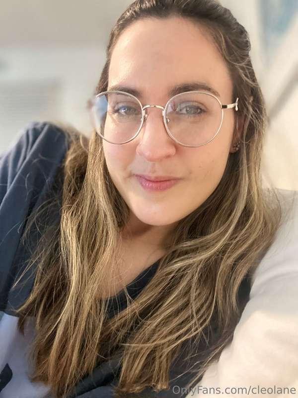 Happy Friday guys 🥰