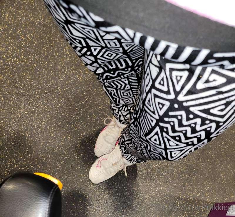Working out... gunna have some sweaty feet that will need a ..