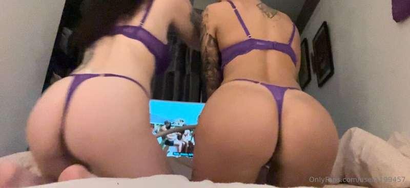 we love a matching set😈