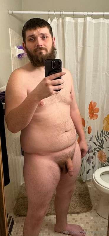 Just a bearded fella with a dad bod and soft rod 😈