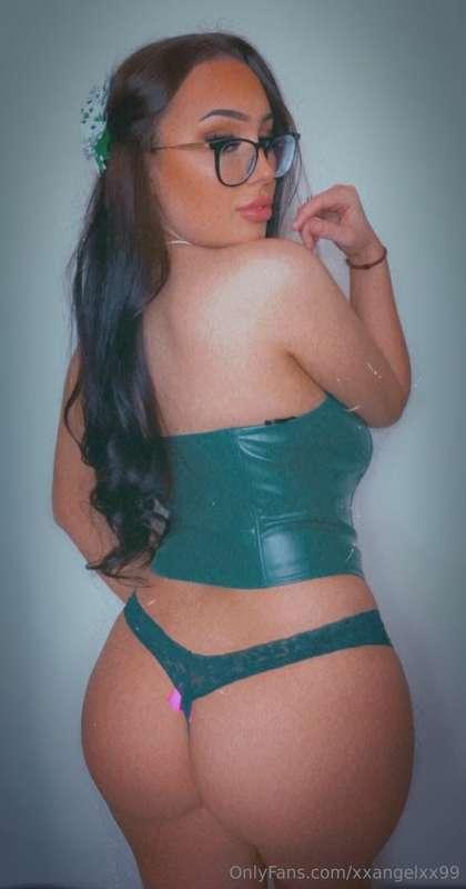 your lucky charm hehe🍀🍀☘️☘️