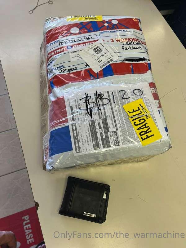 New cock pump just arrived in the mail. Not so discreet pack..