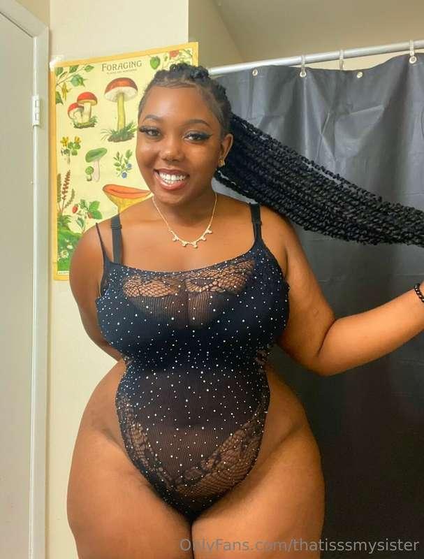 Would you date a girl who eats more than you 🙈🤭???!