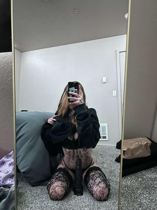 bondagebunn1e image #0