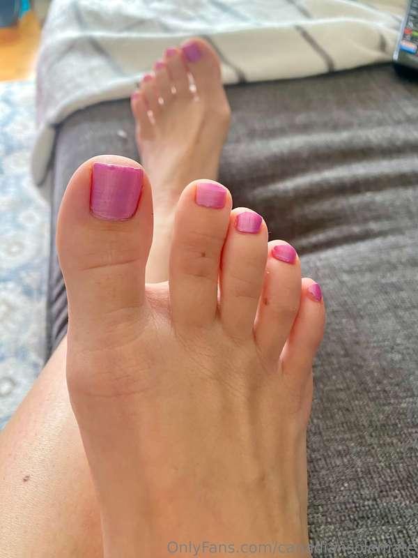 Suckable toes 